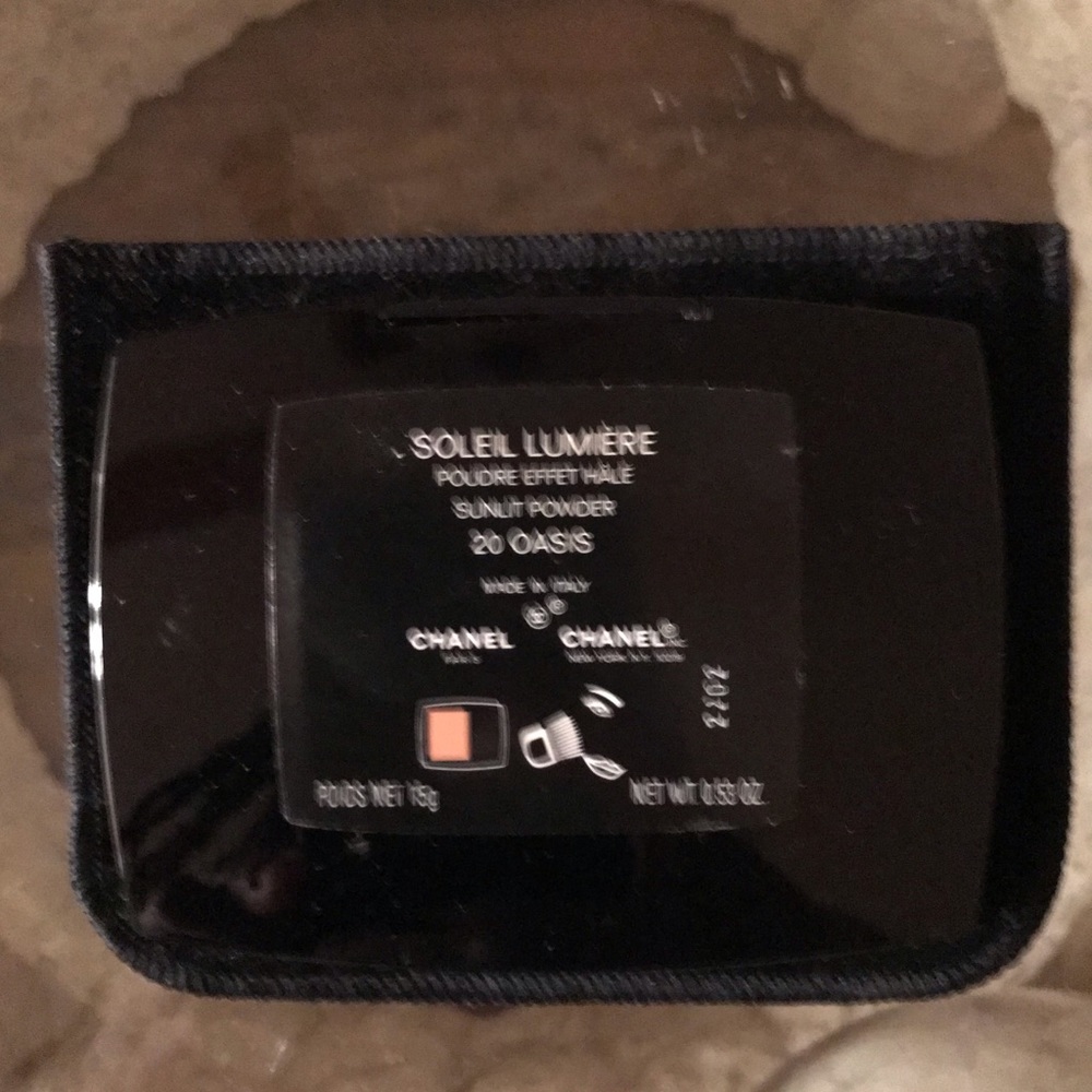 Chanel Compact Makeup - Picture 5 of 5